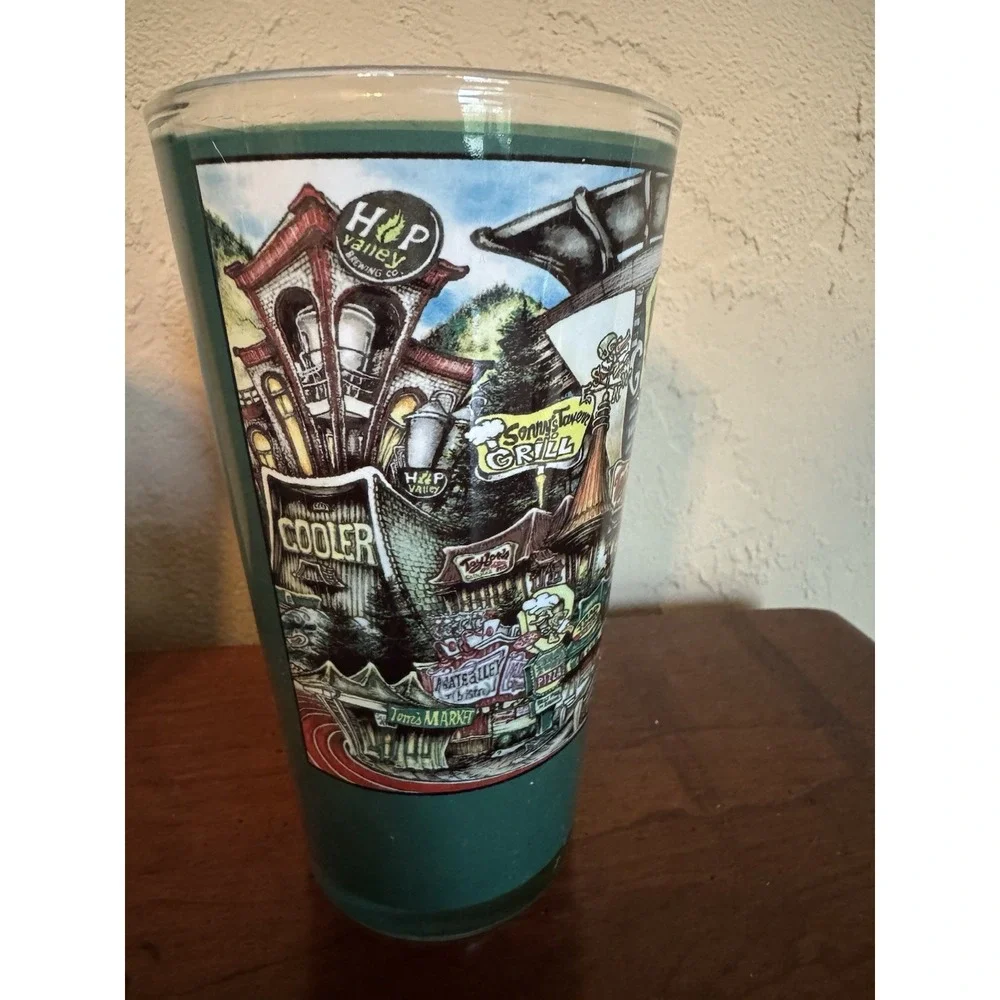 Pubs‎ of Eugene Oregon Pint Glasses 2011 Brian McKelvey Artist Signed Beer Glass